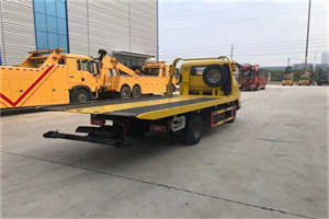 大关非事故拖车